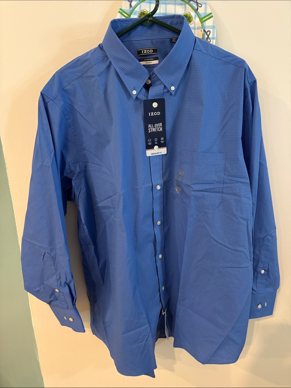 NWT Mens blue checkered IZOD long sleeve button down